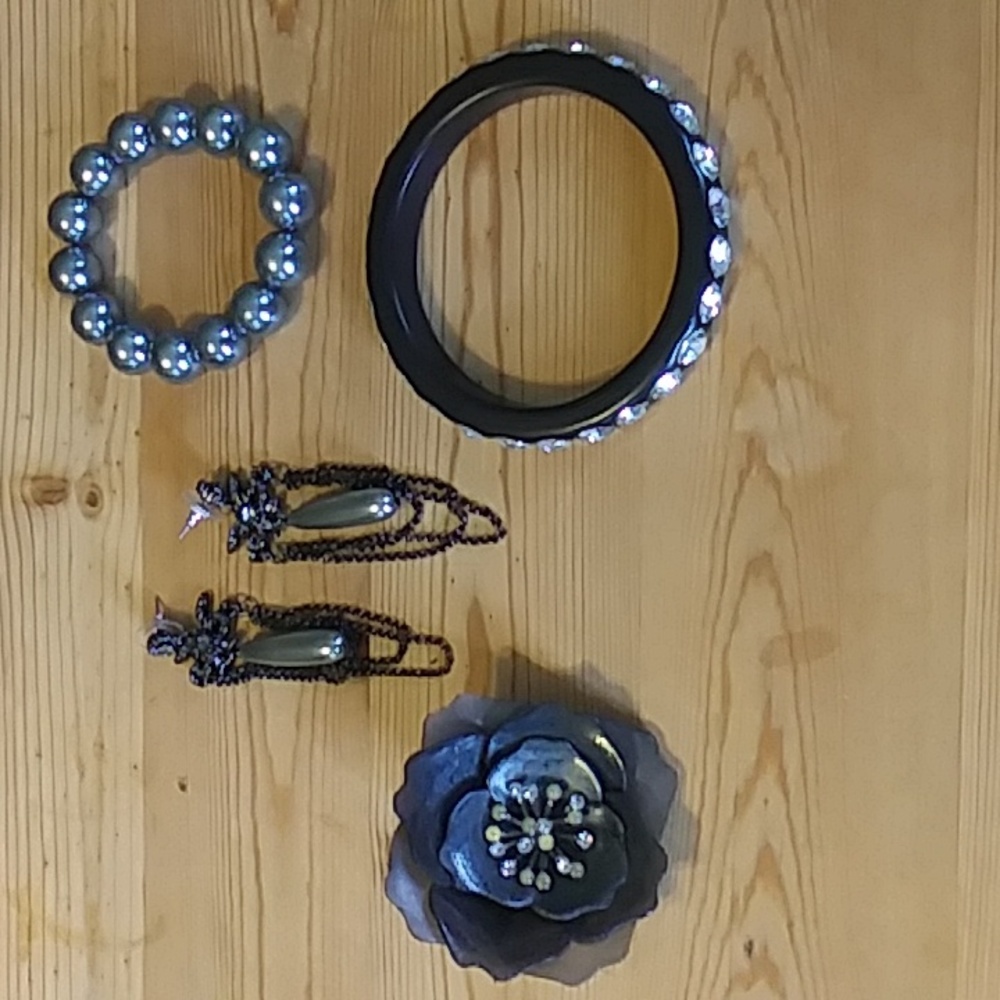 5 piece grey & black jewelry set